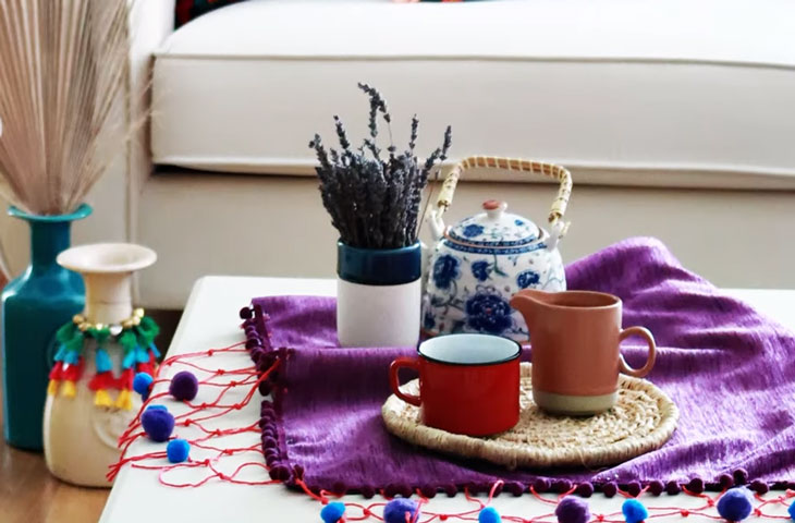 Ponpon detaylı masa örtüsü yapımı