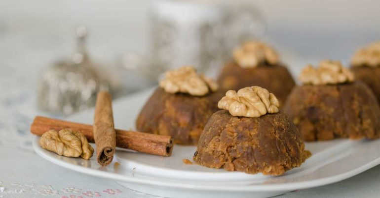 İRMİK TATLISI TARİFİ (KAKAOLU)