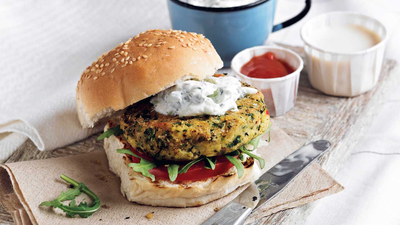 Falafel burger tarifi &#8211; 4 kişilik etsiz burger