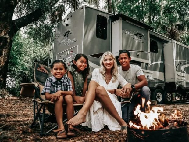 ÇÜRÜMEK ÜZERE OLAN KARAVANI ALDILAR, EVE ÇEVİRDİLER: İŞTE SON HALİ