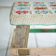 Taburelere el işi kılıflar