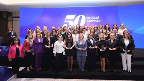 En Güçlü 50 Kadın Ceo Ödüllerini Aldı